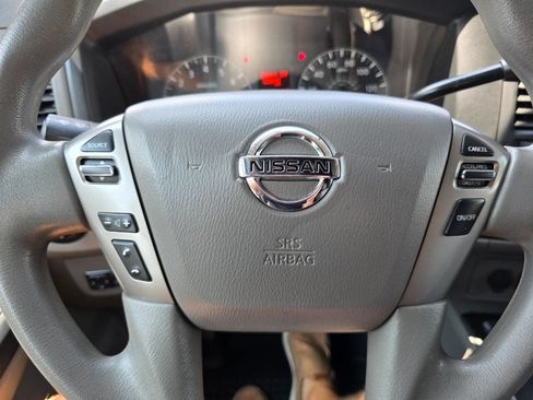 Used 2017 Nissan NV 2500 SL image 14