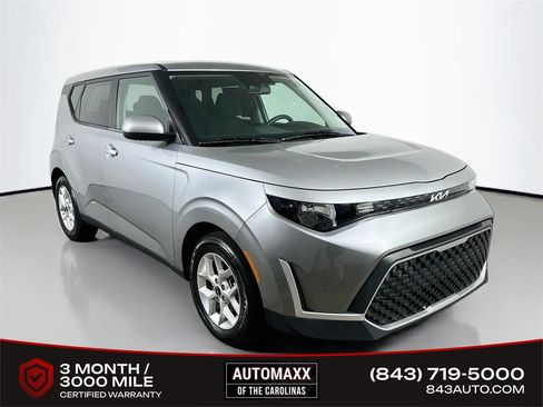 Used 2023 Kia Soul LX w/ Option Group 015 FWD image 1