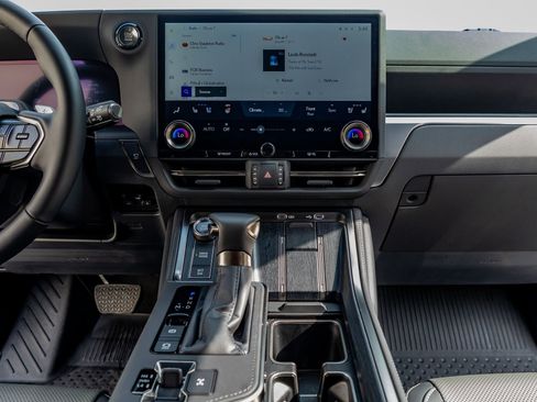 Used 2026 Lexus GX 550 w/ Accessory Package (2T) image 24