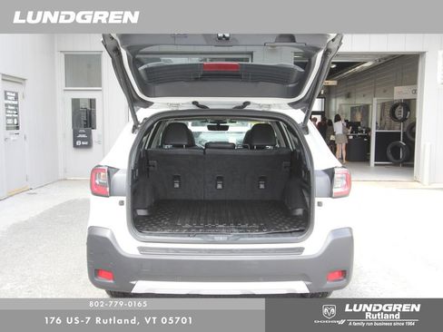 Used 2023 Subaru Outback Limited image 32