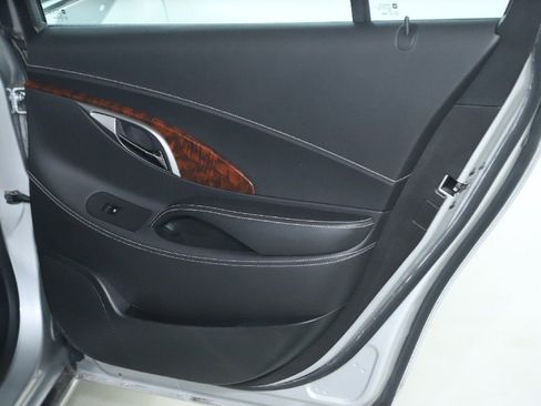 Used 2013 Buick LaCrosse Leather image 28