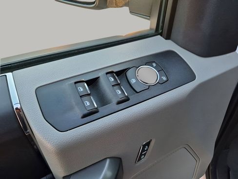 Used 2022 Ford F250 XLT w/ FX4 Off-Road Package image 27