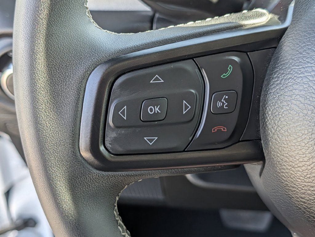 Used 2025 Jeep Gladiator Sport AWD/4WD image 20