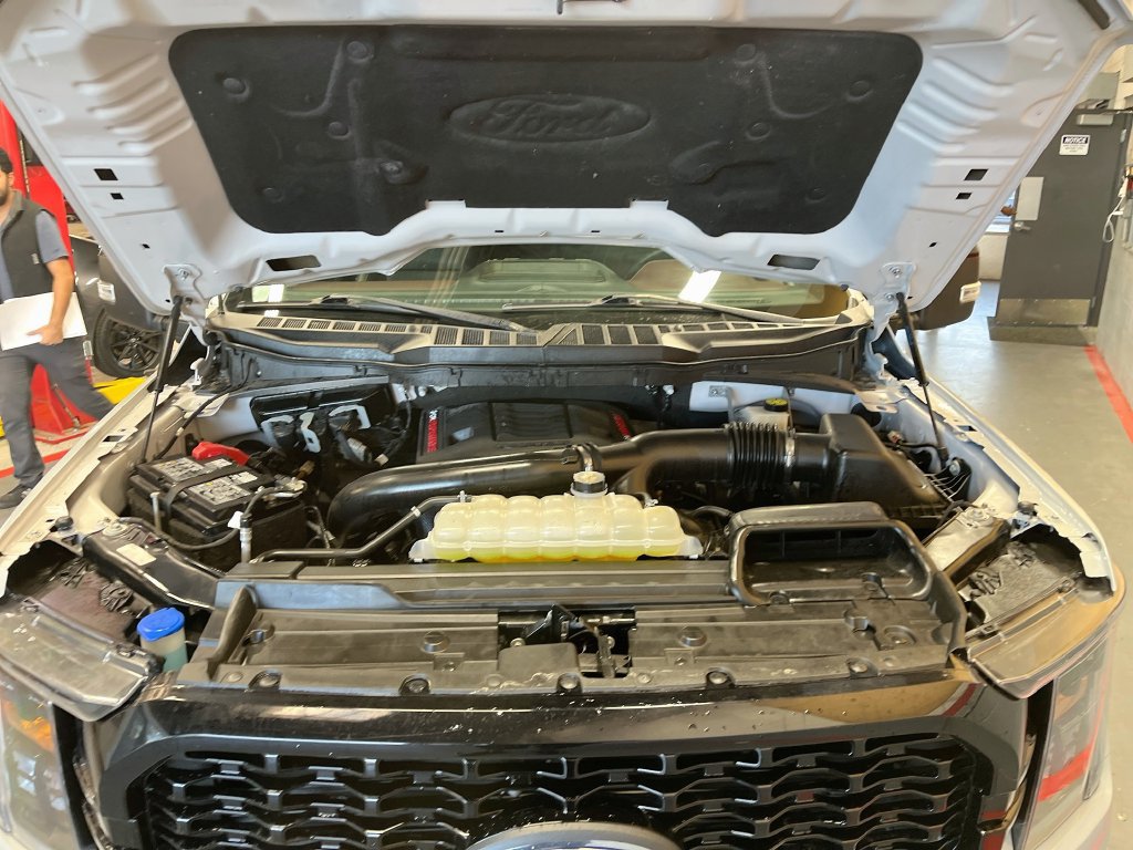 Used 2023 Ford F150 Lariat RWD image 31
