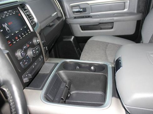 Used 2018 RAM 1500 Big Horn RWD image 36