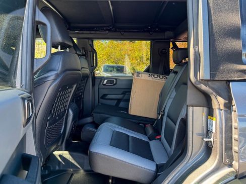 Used 2024 Ford Bronco Big Bend image 14