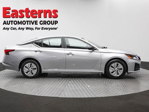 Used 2024 Nissan Altima 2.5 S image 4