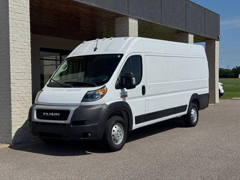 Used 2022 RAM ProMaster 3500 w/ Convenience Group FWD image 3