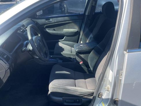 Used 2005 Honda Accord LX image 16