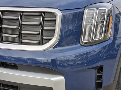 New 2025 Kia Telluride S image 6