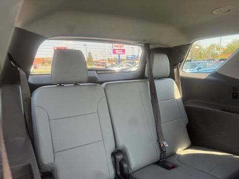 Used 2020 Chevrolet Traverse LT w/ LPO, Floor Liner Package image 36