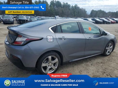 Used 2018 Chevrolet Volt LT w/ Comfort Package FWD image 4