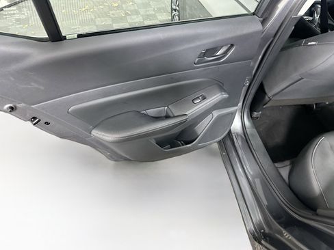 Used 2025 Nissan Altima 2.5 SV FWD image 25