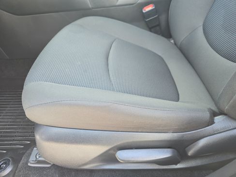 Used 2023 Toyota RAV4 LE FWD image 29