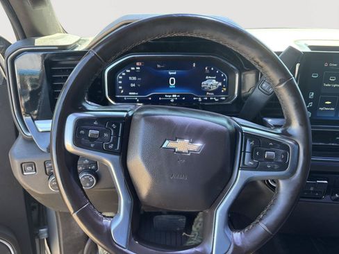 Used 2024 Chevrolet Silverado 1500 LT AWD/4WD image 9