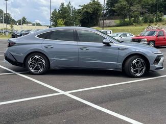 Used 2024 Hyundai Sonata SEL w/ Convenience Package FWD video 2