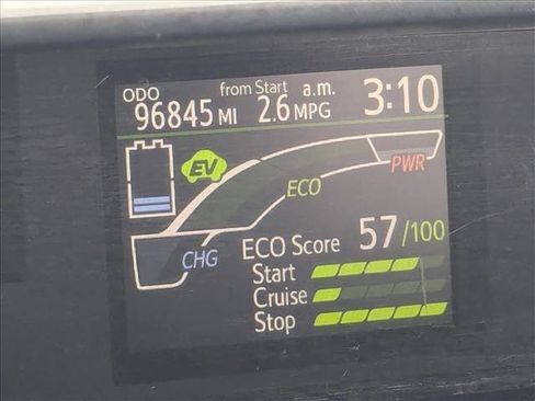 Used 2016 Toyota Prius C Two image 11