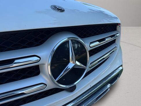 Used 2020 Mercedes-Benz GLC 300 4MATIC image 12