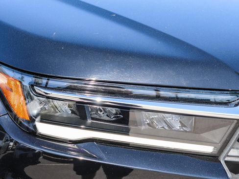 Certified 2023 Honda Pilot EX-L image 6