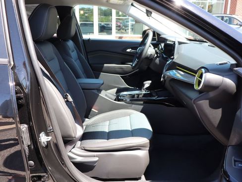 New 2026 Chevrolet Trax LT w/ Driver Confidence Package FWD image 40