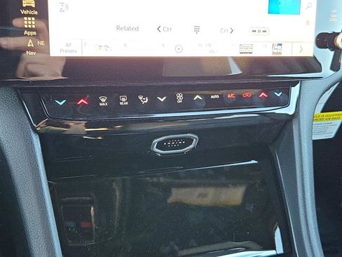 New 2026 Jeep Grand Cherokee Limited AWD/4WD image 35