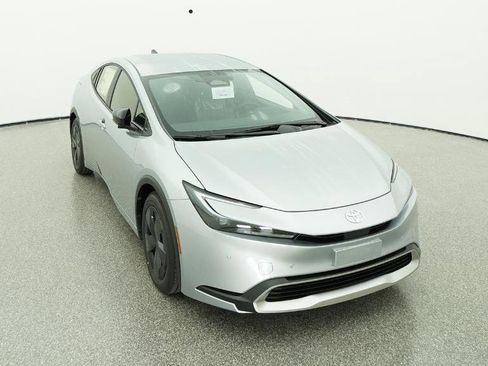 New 2026 Toyota Prius Plug-In Hybrid image 32