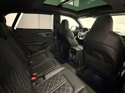 Used 2024 Audi SQ8 Prestige w/ Prestige Package image 27