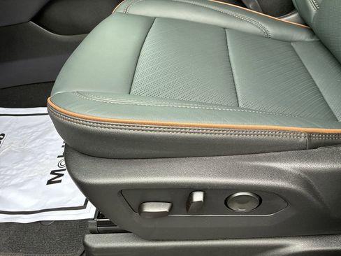 New 2026 GMC Yukon XL AT4 image 12