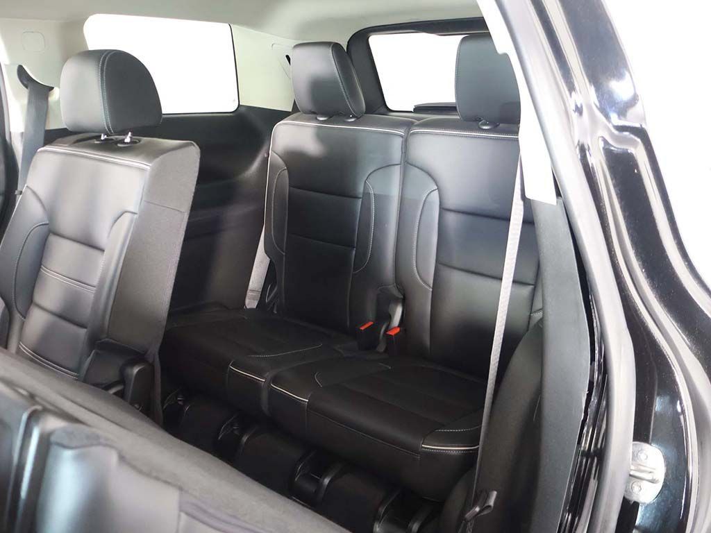Used 2023 GMC Acadia Denali AWD/4WD image 35