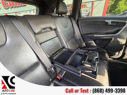 Used 2015 Volvo XC60 T6 Platinum w/ Climate Package AWD/4WD image 11