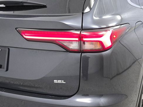 Used 2024 Mitsubishi Outlander SEL image 15