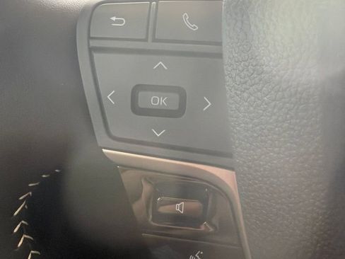 Used 2026 Toyota Camry SE FWD image 22