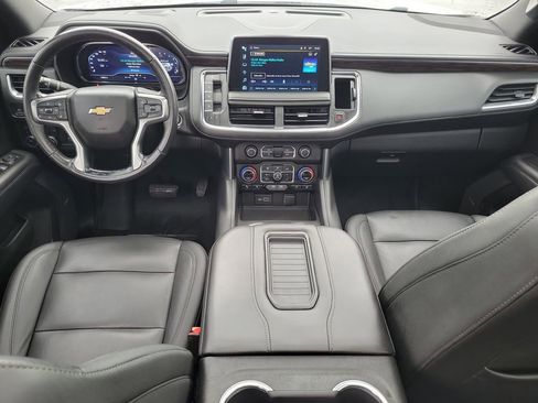 Used 2022 Chevrolet Tahoe LT w/ Luxury Package AWD/4WD image 14