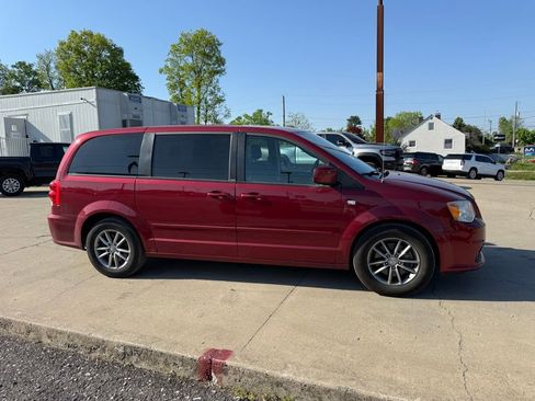Used 2014 Dodge Grand Caravan SE FWD image 5