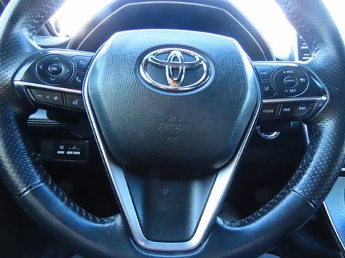 Used 2021 Toyota Avalon XSE image 29