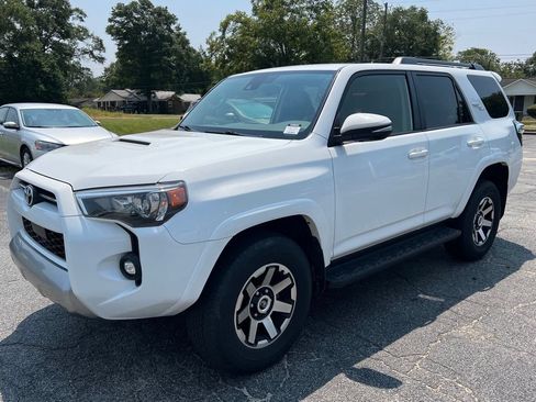 Used 2024 Toyota 4Runner TRD Off-Road Premium AWD/4WD image 11