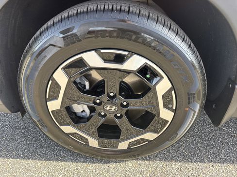 Certified 2026 Hyundai Santa Fe SE image 10