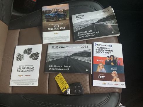 Used 2023 Chevrolet Silverado 1500 High Country w/ Technology Package image 17