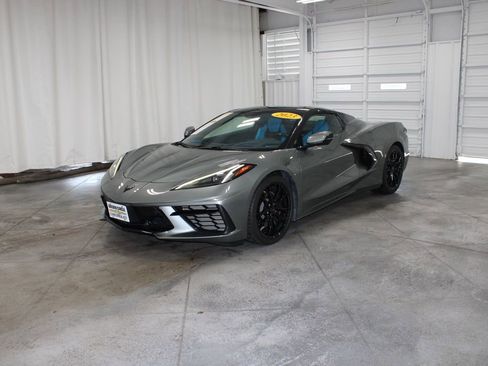 Used 2023 Chevrolet Corvette Stingray Premium Conv w/ Stealth Interior Trim Package image 3