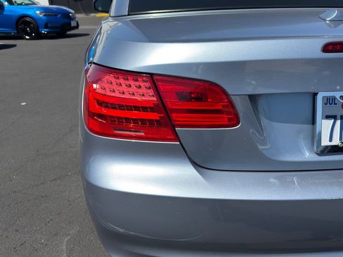 Used 2011 BMW 328i Convertible RWD image 11