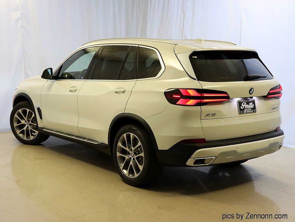 Used 2026 BMW X5 xDrive40i w/ Premium Package AWD/4WD image 9