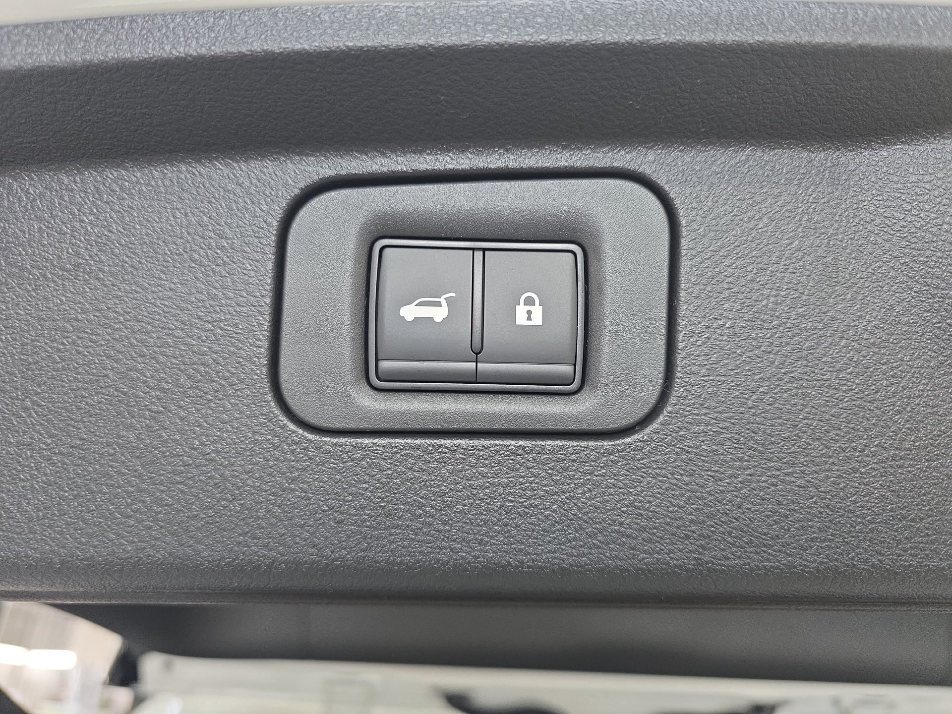 New 2026 Nissan Armada SL w/ Captain's Chari Seat Package AWD/4WD image 13