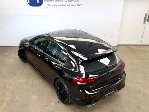 Used 2025 Volkswagen Golf R Black Edition image 20