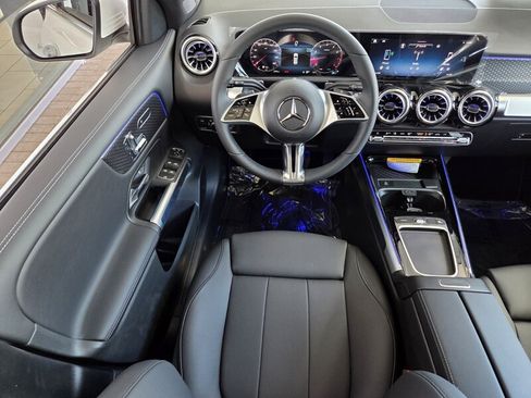 New 2026 Mercedes-Benz GLB 250 image 14