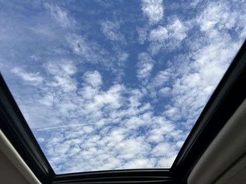 Used 2017 Toyota RAV4 Limited image 28