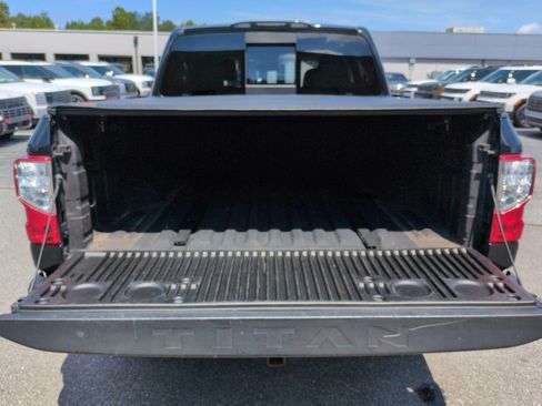 Used 2019 Nissan Titan PRO-4X w/ Pro-4x Convenience Package AWD/4WD image 24
