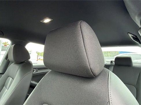 Used 2025 Honda Civic Sport image 22