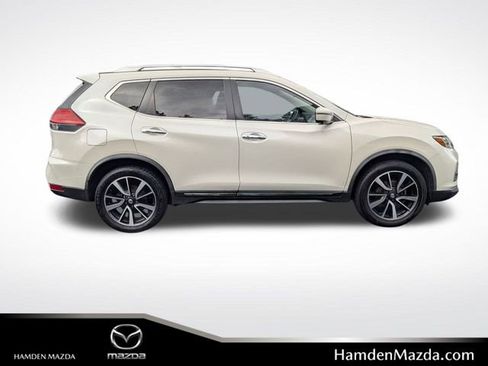 Used 2017 Nissan Rogue SL w/ SL Premium Package image 2