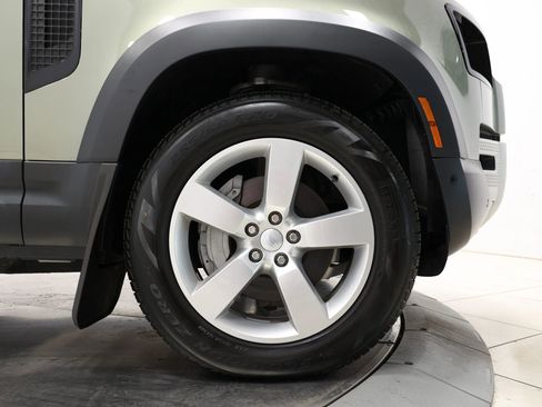 Used 2022 Land Rover Defender 110 SE image 95