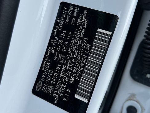 Used 2023 Hyundai Elantra N FWD image 57